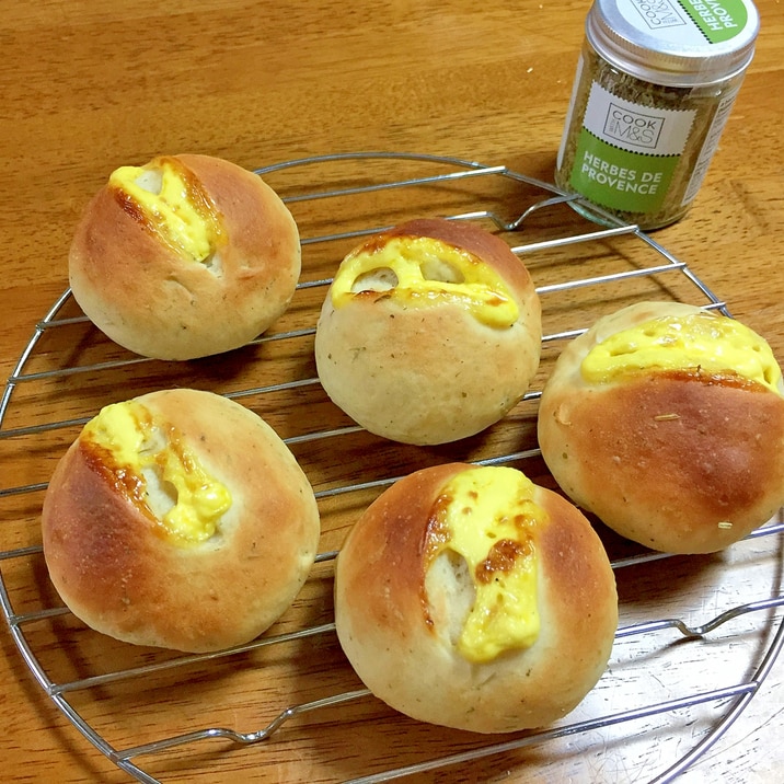 ハーブ入りマヨネーズパン レシピ 作り方 By ふじ子 楽天レシピ ハーブ入りマヨネーズパン レシピ 作り方 By ふじ子 楽天レシピ